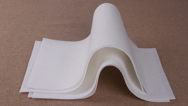 針刺無(wú)紡布批發(fā)-日產(chǎn)10噸