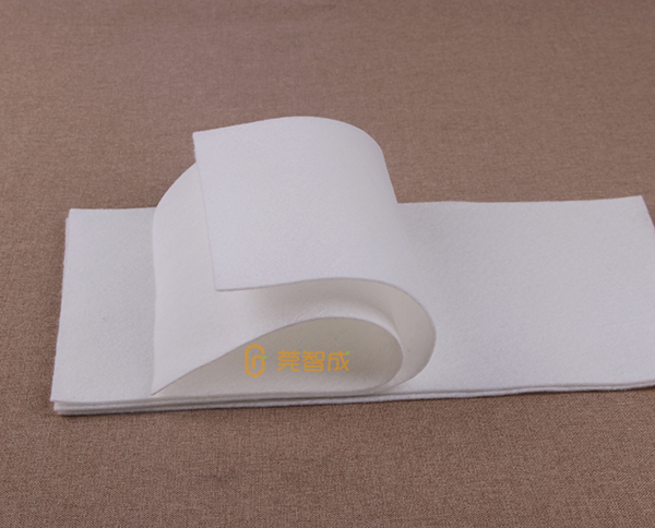 白色針刺無(wú)紡布