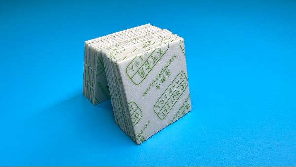 揭秘鮮花保鮮卡里的「吸水黑科技」