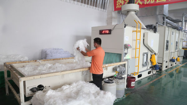 山東無膠棉廠家-每天反饋生產進度