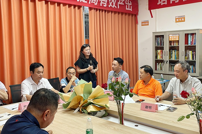 廣東無紡布協(xié)會(huì)考察團(tuán)